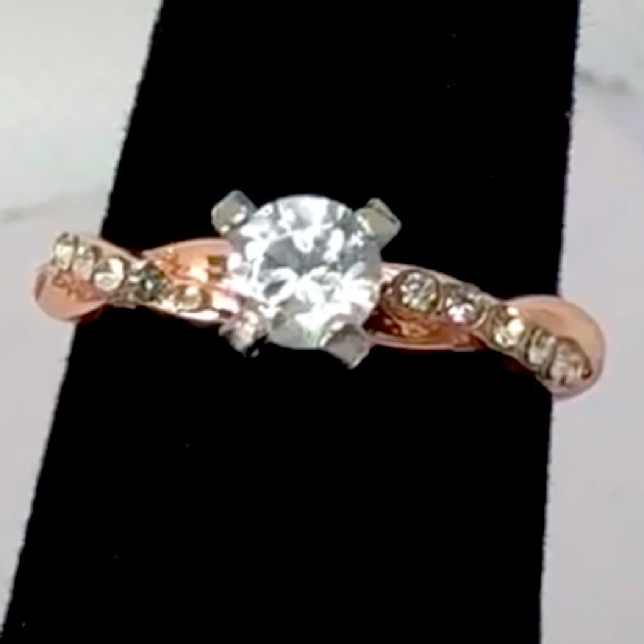 Endearing Engagement Ring - Picture 3 of 5